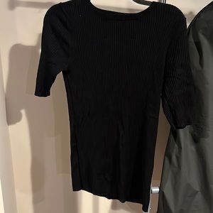 Black 3/4 sleeve sweater